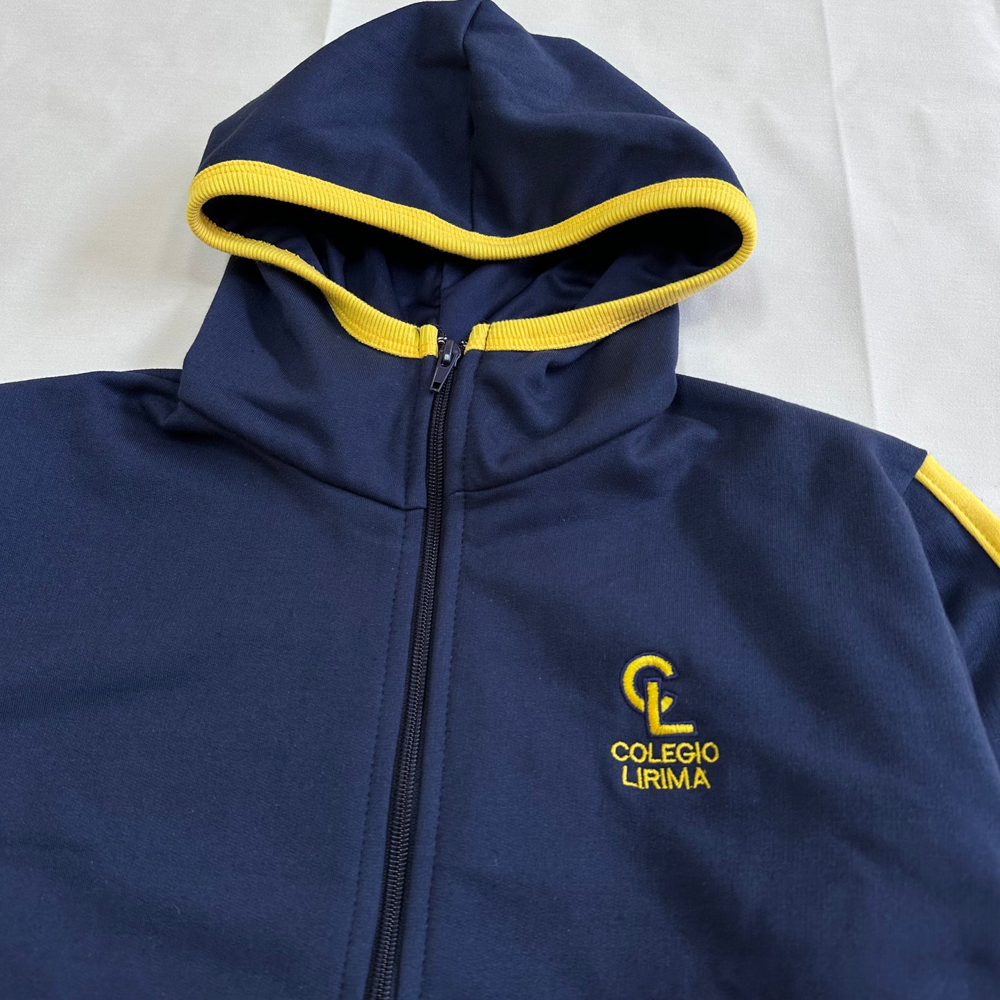 Canguro azul amarillo